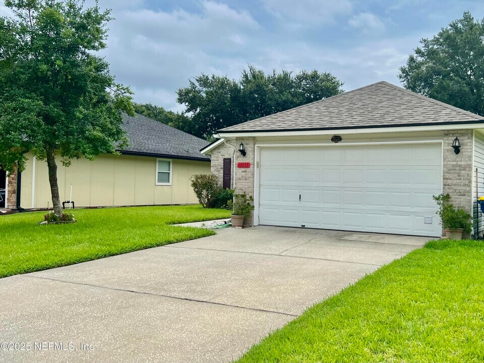 12665 Brown Jersey Ct in Jacksonville, FL - Building Photo