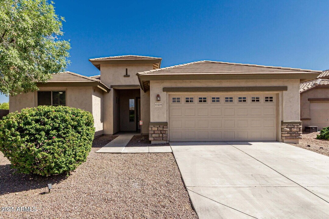 15429 W Ventura St in Surprise, AZ - Building Photo