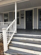 123 Dewey St in Bennington, VT - Building Photo - Building Photo