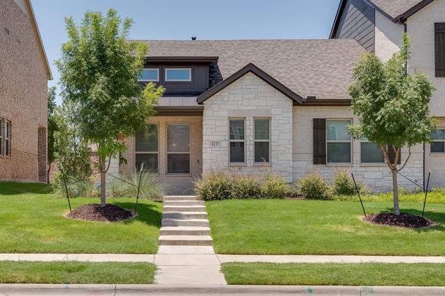property at 1237 Pebblebrook Dr