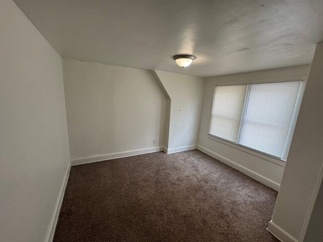 663 Eastmoor Blvd in Columbus, OH - Building Photo - Building Photo