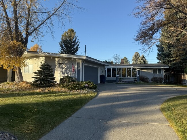 1722 Alder Dr in Great Falls, MT - Building Photo - Building Photo