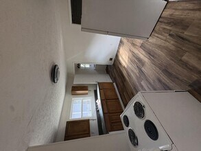 717 Sanders Ln in Knoxville, TN - Building Photo - Building Photo