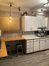 413 2nd St SW in Dickinson, ND - Foto de edificio - Building Photo