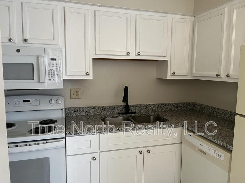3108 Jackielane Dr in Columbus, OH - Building Photo