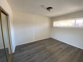 Royal Palms Apartments in Torrance, CA - Foto de edificio - Interior Photo