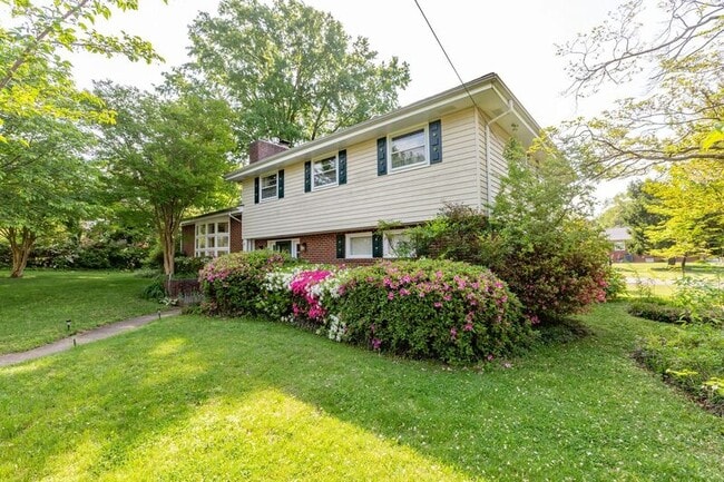 1424 Brent St in Fredericksburg, VA - Building Photo - Building Photo