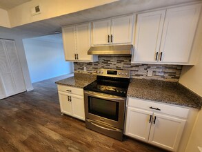 5738 E Hastings Arch in Virginia Beach, VA - Building Photo - Building Photo