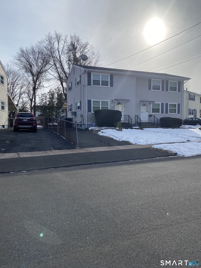 property at 27 Jerry Rd