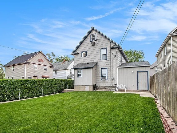 702 Portage Ct in Kalamazoo, MI - Building Photo - Building Photo
