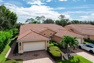 Tuscany Cove in Naples, FL - Building Photo