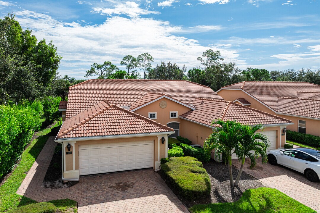 Tuscany Cove in Naples, FL - Building Photo