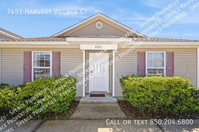 7451 Harvest Village Ct in Navarre, FL - Building Photo - Building Photo