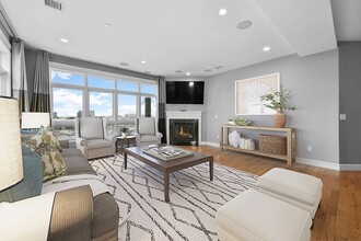 350 W 2nd St, Unit 9 in Boston, MA - Building Photo - Building Photo