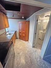 395 Saint John St, Unit Upstairs in Portland, ME - Building Photo - Building Photo