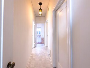 649 N Irving Blvd in Los Angeles, CA - Building Photo - Building Photo