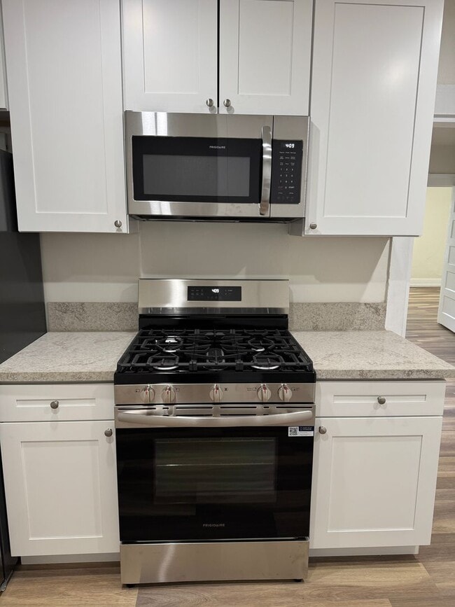 property at 301-5 3rd Ave