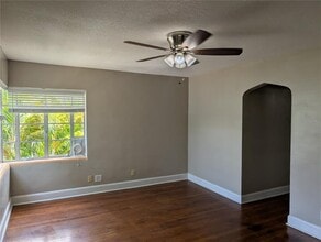 520 11th Ave N in St. Petersburg, FL - Building Photo - Building Photo