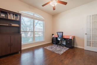 1921 Mary Ella Dr in Leander, TX - Building Photo - Building Photo