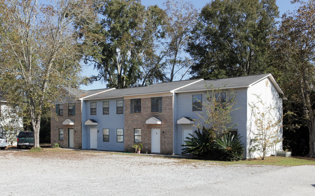 1904 Hand Ave in Bay Minette, AL - Building Photo - Building Photo