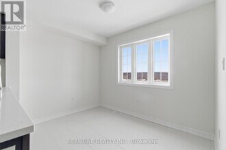 85 Mullin Dr in Guelph, ON - Building Photo - Building Photo