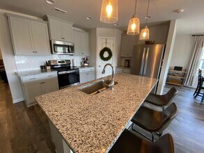 107 Daymark Dr in Madison, AL - Building Photo - Building Photo