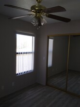 2931 Sombrero Dr-Unit -B (back unit) in Lake Havasu City, AZ - Foto de edificio - Building Photo