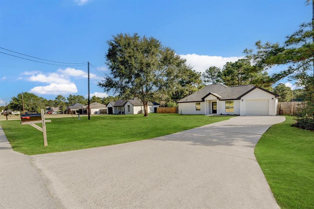 10539 Fawn Mist Dr in Conroe, TX - Building Photo