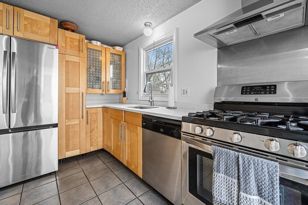 20 Astor St in Lynn, MA - Building Photo