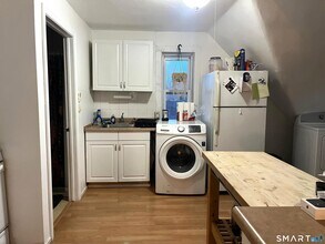 13 Dr Aaron B Samuels Blvd in Danbury, CT - Building Photo - Building Photo