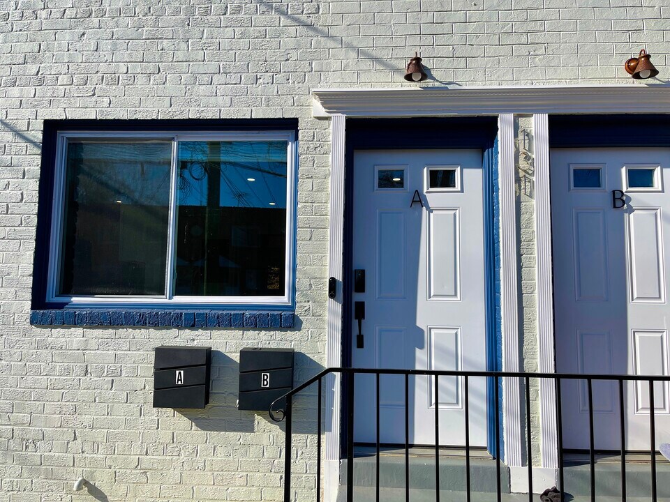 131 Joliet St SW, Unit A in Washington, DC - Building Photo