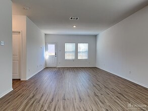 108 Mica Trl in Maxwell, TX - Building Photo - Building Photo