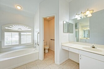 3219 58th Terrace E in Bradenton, FL - Building Photo - Building Photo