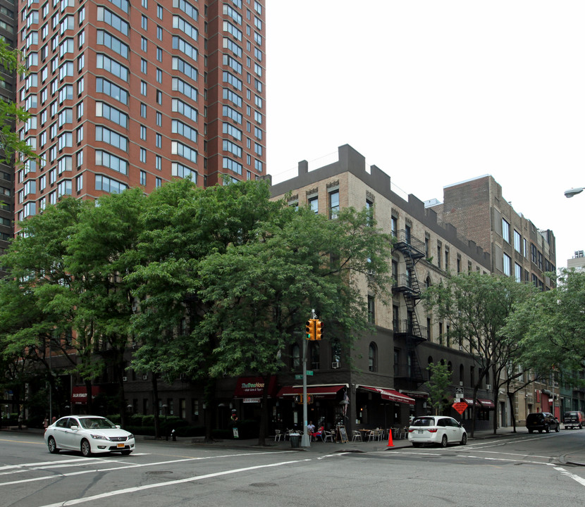 1737 York Avenue in New York, NY - Building Photo