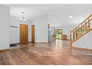 8551 Flamingo Dr in Chanhassen, MN - Building Photo - Building Photo