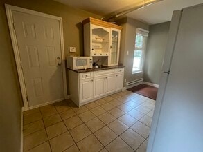 23679 Kanaka Wy in Maple Ridge, BC - Building Photo - Building Photo