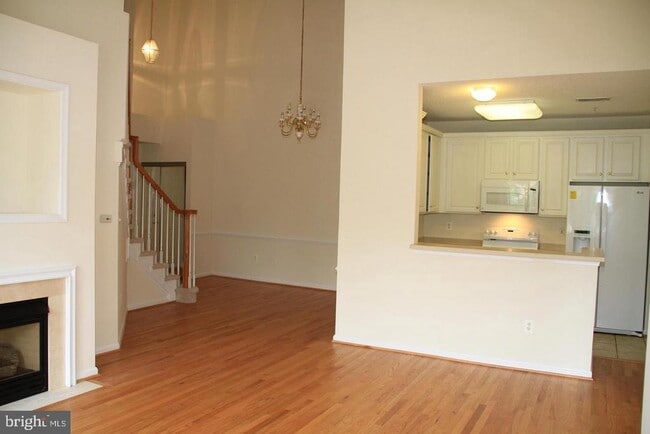 12185 Abington Hall Pl in Reston, VA - Building Photo - Building Photo