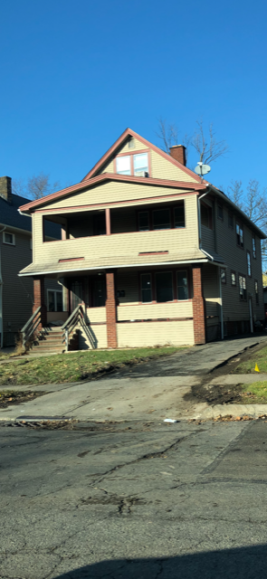 3419 Altamont Rd-Unit -1st  FL in Cleveland, OH - Foto de edificio