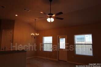 1039 Carolyn Cove in New Braunfels, TX - Building Photo - Building Photo