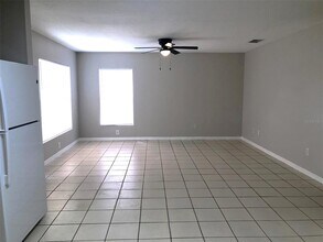 2406 S Maple Ave in Sanford, FL - Building Photo - Building Photo