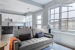 300 Somerville Ave in Somerville, MA - Building Photo