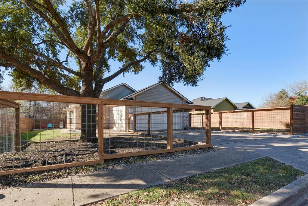 2311 Jenibeth Ln in Austin, TX - Building Photo