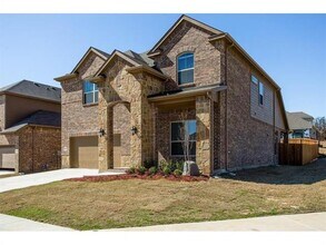 3800 Gennaker Dr in Denton, TX - Building Photo - Building Photo