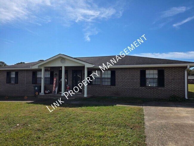property at 5004 N Moore Ln