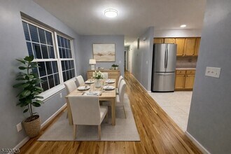 527 4th Ave in Elizabeth, NJ - Building Photo - Building Photo