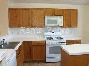 830 Orian Dr in Mesquite, TX - Building Photo - Building Photo