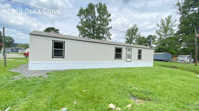 property at 1660 Dena Dr