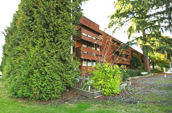 Marburg Garden in Burnaby, BC - Building Photo - Building Photo