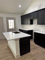 2622 Rosalee St in La Marque, TX - Building Photo