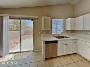 8225 Cactus Root Ct in Las Vegas, NV - Building Photo - Building Photo